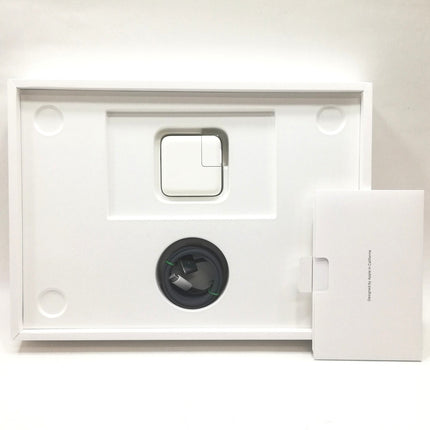 MacBook Air M2 / 13インチ / 2022 / 8GB / 256GB / ミッドナイト / ランク:B / MLY33J/A / A2681 【中古品管理番号:41384】