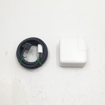 MacBook Air M2 / 13インチ / 2022 / 8GB / 256GB / ミッドナイト / ランク:A / MLY33J/A / 【中古品管理番号:41424】