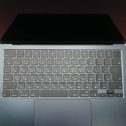 MacBook Air M4 / 13インチ / 2025 / 16GB / 256GB / ミッドナイト / ランク:B / MW123J/A / 【中古品管理番号:41425】