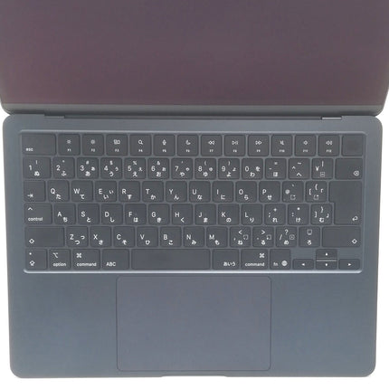 MacBook Air M4 / 13インチ / 2025 / 16GB / 256GB / ミッドナイト / ランク:B / MW123J/A / 【中古品管理番号:41430】