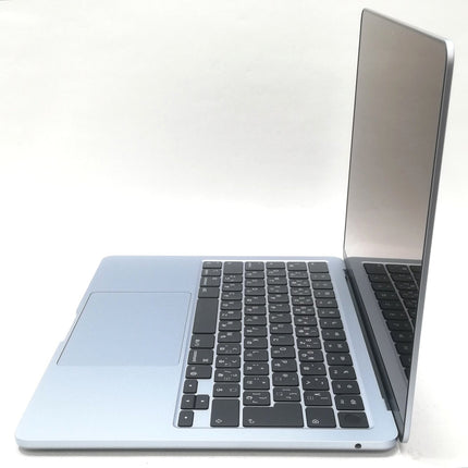 MacBook Air M4 / 13インチ / 2025 / 16GB / 256GB / スカイブルー / ランク:A / MC6T4J/A / 【中古品管理番号:41433】