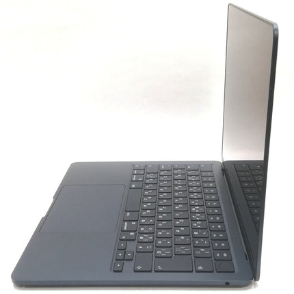 MacBook Air M2 / 13インチ / 2022 / 8GB / 256GB / ミッドナイト / ランク:B / MLY33J/A / 【中古品管理番号:41441】