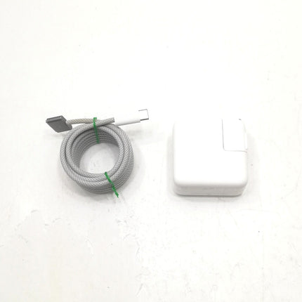 MacBook Air M2 / 13インチ / 2022 / 16GB / 256GB / スペースグレイ / ランク:B / MLXW3J/A / A2681 【中古品管理番号:41465】