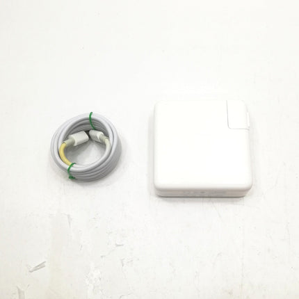 MacBook Air M1 / 13インチ / Mid2020 / 16GB / 1TB / シルバー / ランク:C / MGN93J/A / 【中古品管理番号:41473】