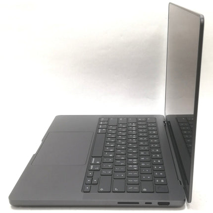 MacBook Pro M5 / 14インチ / 2025 / 24GB / 1TB / スペースブラック / ランク:B / MDE34J/A / 【中古品管理番号:41477】