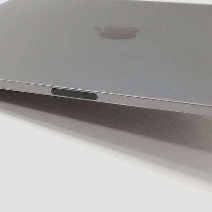 iPad Air / Wi-Fiモデル / 10.9インチ / 第4世代 / 2020 / 256GB / スペースグレイ / ランク:D / MYFT2J/A / A2316 【中古品管理番号:41484】