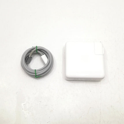 MacBook Pro M1 Pro / 14インチ / 2021 / 16GB / 512GB / スペースグレイ / ランク:C / MKGP3J/A / 【中古品管理番号:41500】
