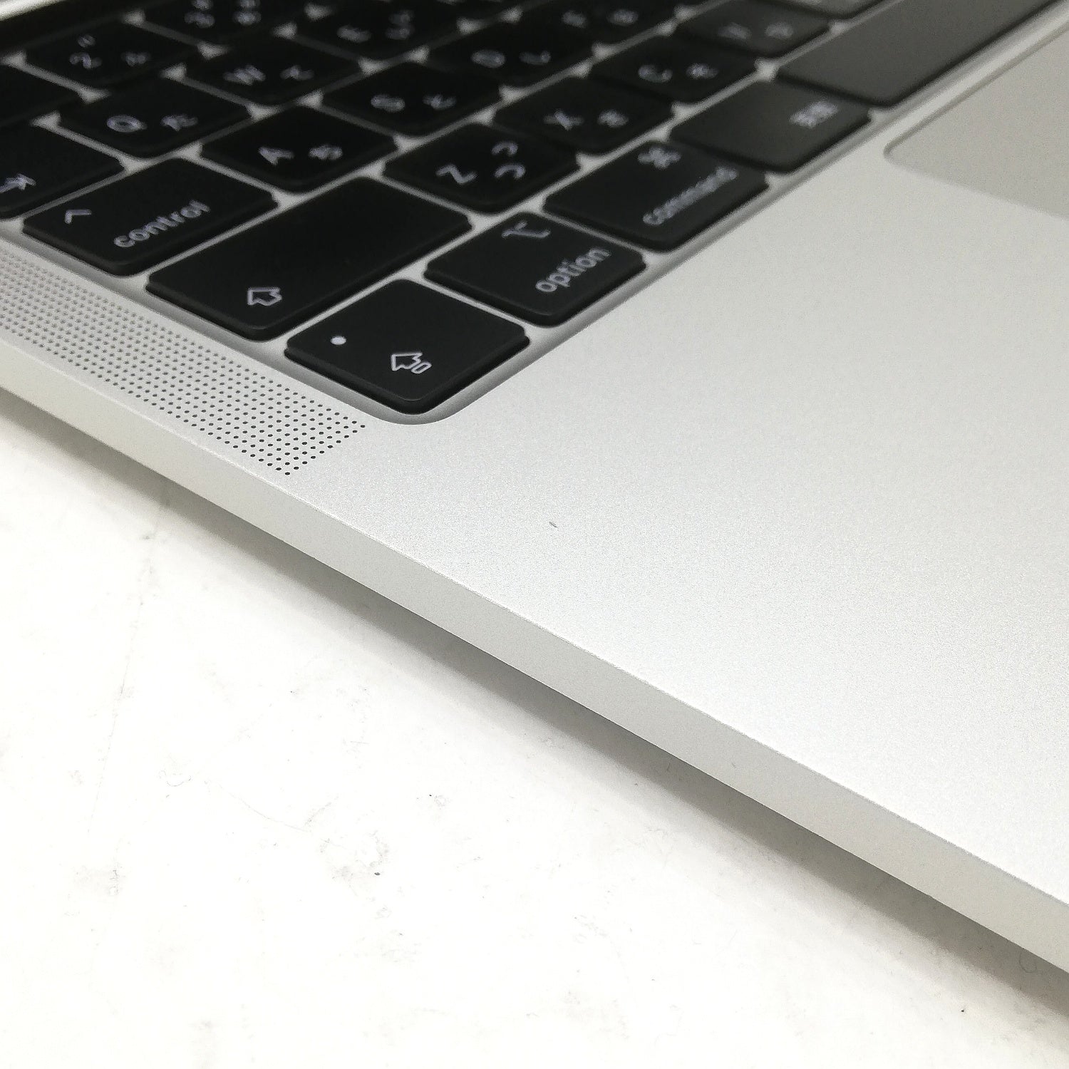 MacBook 中古 販売】MacBook Pro M2 / 13インチ / 2022 / 16GB / 256GB