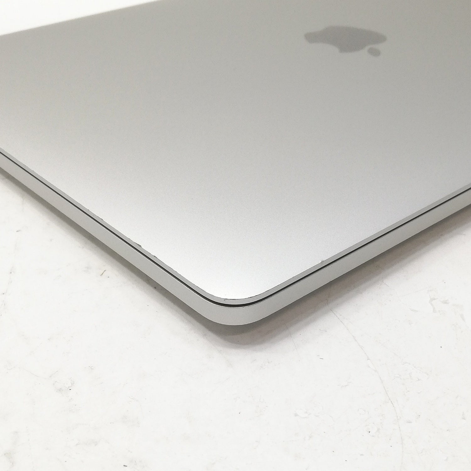 MacBook 中古 販売】MacBook Pro M2 / 13インチ / 2022 / 16GB / 256GB