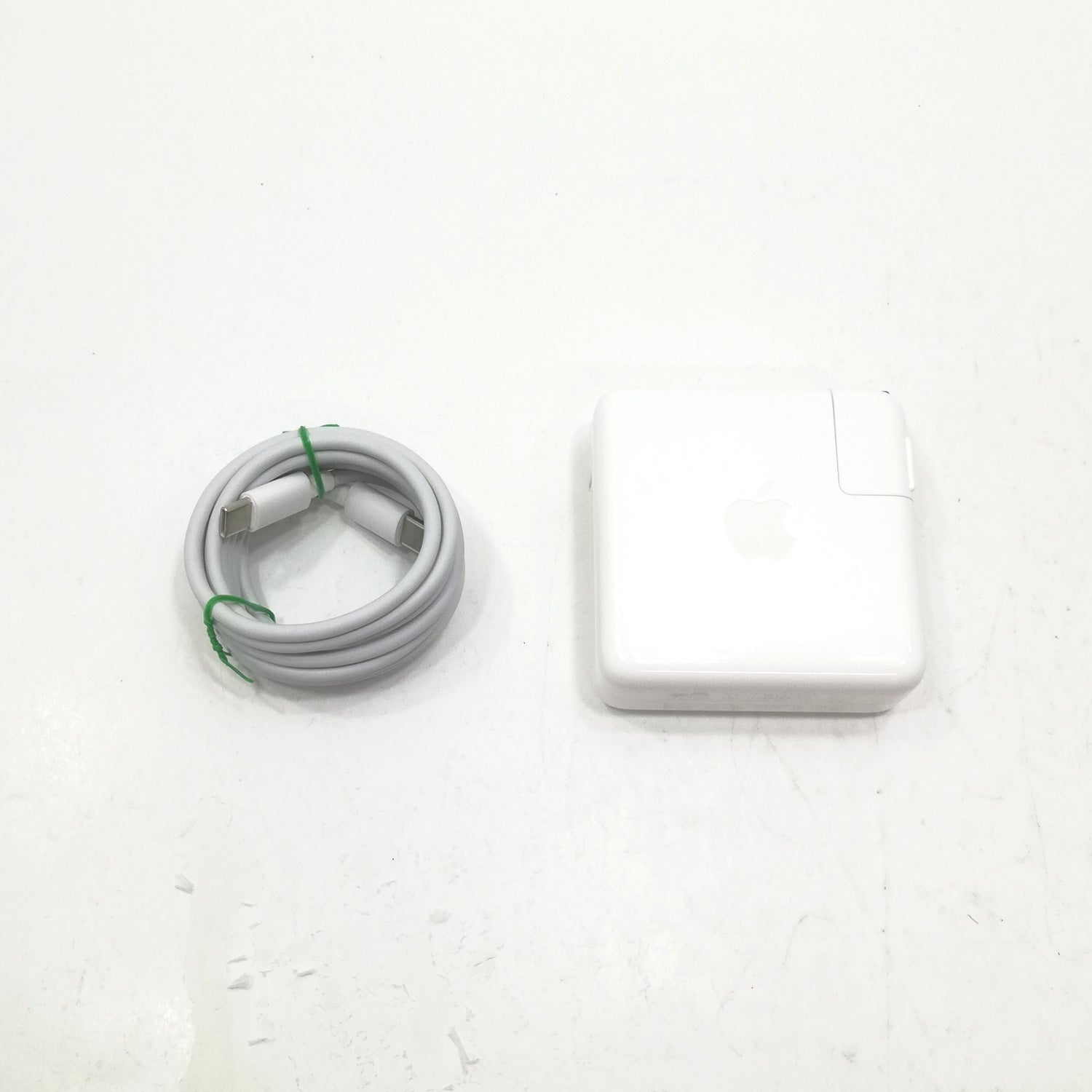 MacBook 中古 販売】MacBook Pro M2 / 13インチ / 2022 / 16GB / 256GB
