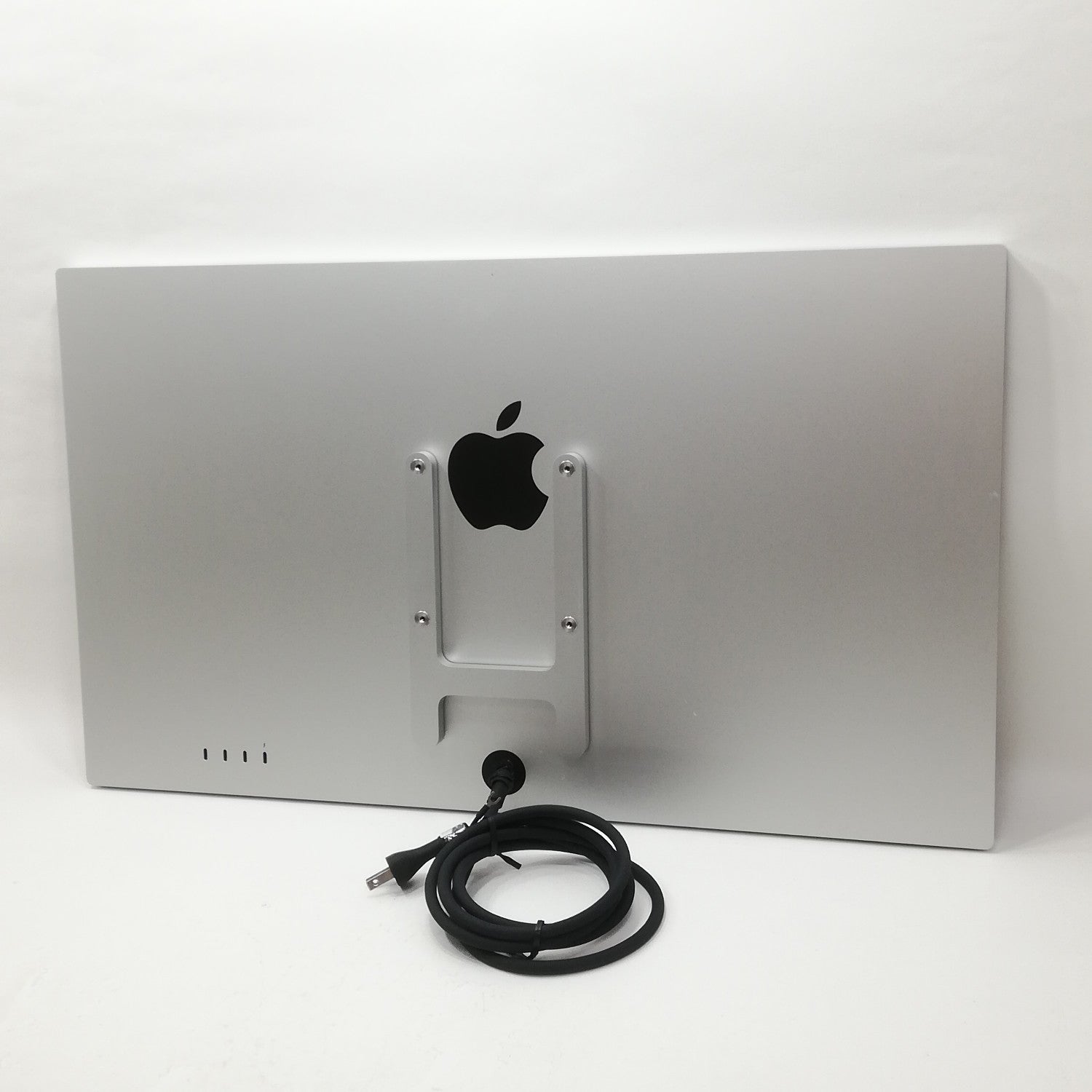 Apple Studio Display 5K VESAマウントモデル 美品 Studio 中古 販売】Studio Display 標準ガラス -VESAマウントアダプタ