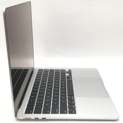 MacBook Air M2 / 13インチ / 2022 / 16GB / 256GB / シルバー / ランク:B / MLXY3J/A / 【中古品管理番号:41524】