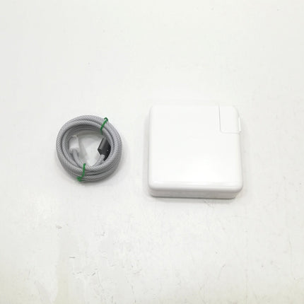 MacBook Pro M2Pro / 14インチ / 2023 / 16GB / 1TB / スペースグレイ / ランク:B / MPHF3J/A / 【中古品管理番号:41526】