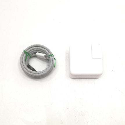 MacBook Air M2 / 13インチ / 2022 / 16GB / 512GB / スペースグレイ / ランク:B / MLXW3J/A / 【中古品管理番号:41527】