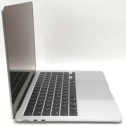 MacBook Air M2 / 13インチ / 2022(2024) / 16GB / 256GB / シルバー / ランク:B / MC7V4J/A / 【中古品管理番号:41540】