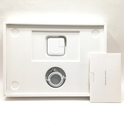 MacBook Air M2 / 13インチ / 2022(2024) / 16GB / 256GB / シルバー / ランク:B / MC7V4J/A / 【中古品管理番号:41540】
