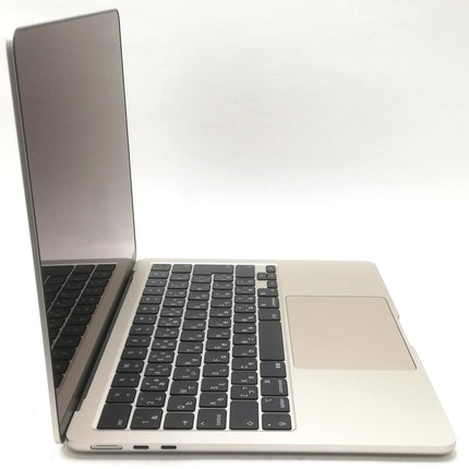 MacBook Air M2 / 13インチ / 2022(2024) / 16GB / 256GB / スターライト / ランク:A / MC7W4J/A / 【中古品管理番号:41544】