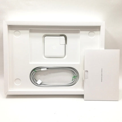 MacBook Pro M1 Pro / 14インチ / 2021 / 16GB / 512GB / スペースグレイ / ランク:C / MKGP3J/A / 【中古品管理番号:41553】