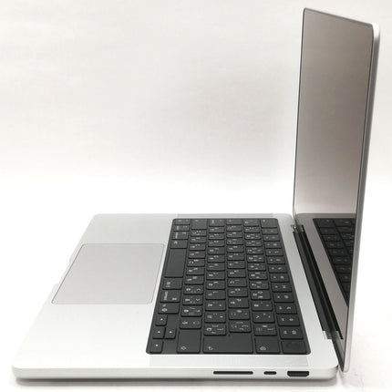 MacBook Pro M5 / 14インチ / 2025 / 32GB / 512GB / シルバー / ランク:A / MDE44J/A / 【中古品管理番号:41563】