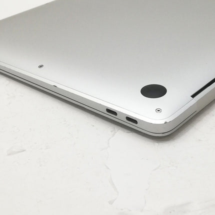MacBook Air M1 / 13インチ / 2020 / 8GB / 256GB / シルバー / ランク:D / MGN93J/A / A2337 【中古品管理番号:41579】