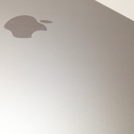 MacBook Air M2 / 13インチ / 2022 / 8GB / 256GB / シルバー / ランク:C / MLXY3J/A / A2681 【中古品管理番号:41588】