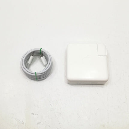 MacBook Pro Touch Bar / 16インチ / 2019 / 64GB / 4TB / シルバー / ランク:B / MVVM2J/A / 【中古品管理番号:41600】