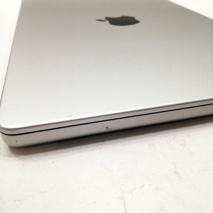 MacBook Pro M3 Pro / 14インチ / 2023 / 18GB / 512GB / シルバー / ランク:C / MRX63J/A / 【中古品管理番号:41606】