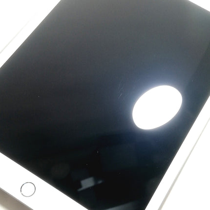 iPad 第8世代 Wi-Fi / 10.2インチ / 2020 / 32GB / シルバー / ランク:B / MYLA2J/A / A2270 【中古品管理番号:41612】