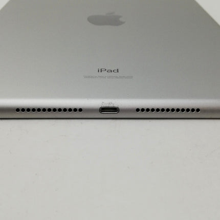 iPad (第8世代) / Wi-Fiモデル / 10.2インチ / 2020 / 32GB / シルバー / ランク:B / MYLA2J/A / A2270 【中古品管理番号:41649】