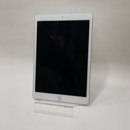 iPad / Wi-Fiモデル / 10.2インチ / 第8世代 / 2020 / 32GB / シルバー / ランク:B / MYLA2J/A / A2270 【中古品管理番号:41662】