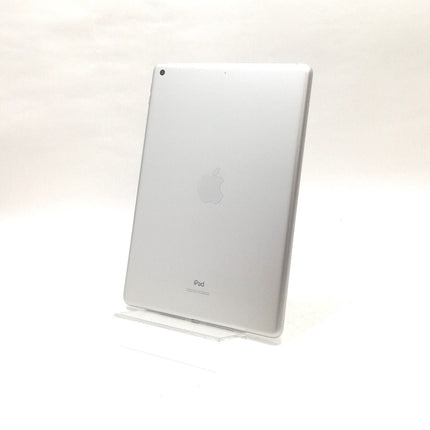 iPad (第8世代) // Wi-Fiモデル / 10.2インチ / 2020 / 32GB / シルバー / ランク:B / MYLA2J/A / A2270 【中古品管理番号:41665】
