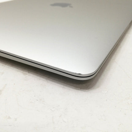 MacBook Air M1 / 13インチ / Mid2020 / 8GB / 1TB / シルバー / ランク:B / MGNA3J/A / 【中古品管理番号:41695】