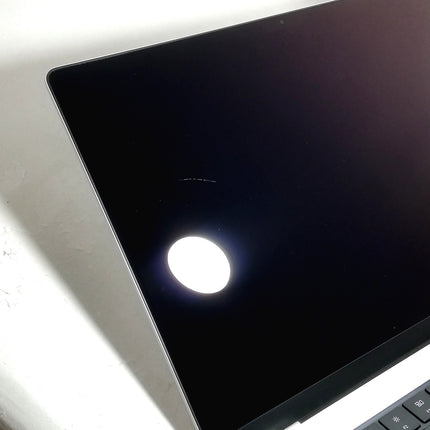 MacBook Pro M3Pro / 16インチ / 2023 / 36GB / 1TB / シルバー / ランク:C / MRW43J/A / 【中古品管理番号:41728】