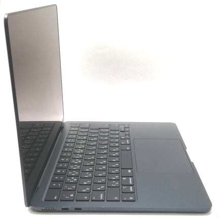 MacBook Air M2 / 13インチ / 2022(2024) / 16GB / 256GB / ミッドナイト / ランク:B / MC7X4J/A / 【中古品管理番号:41784】