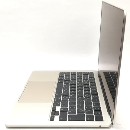MacBook Air M2 / 13インチ / 2022(2024) / 16GB / 256GB / スターライト / ランク:A / MC7W4J/A / 【中古品管理番号:41800】