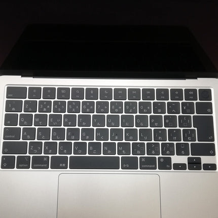 MacBook Air M2 / 13インチ / 2022(2024) / 16GB / 256GB / スターライト / ランク:A / MC7W4J/A / 【中古品管理番号:41800】