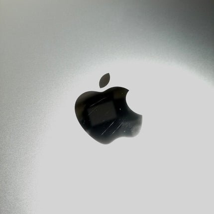 MacBook Air M4 / 13インチ / 2025 / 16GB / 256GB / スカイブルー / ランク:C / MC6T4J/A / 【中古品管理番号:41807】