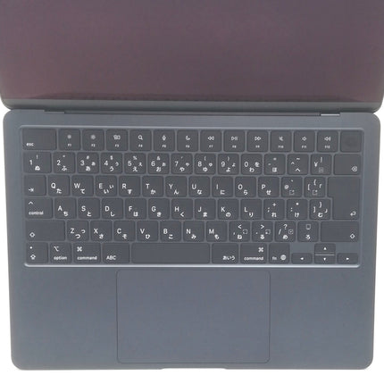 MacBook Air M4 / 13インチ / 2025 / 16GB / 512GB / ミッドナイト / ランク:B / MW133J/A / 【中古品管理番号:41808】