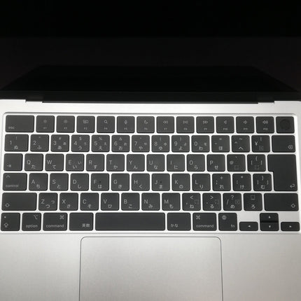 MacBook Air M2 / 13インチ / 2022(2024) / 16GB / 256GB / シルバー / ランク:A / MC7V4J/A / 【中古品管理番号:41816】
