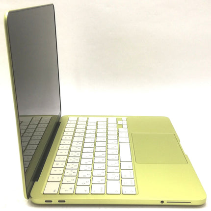 MacBook Neo 13-inch, A18 Pro, 2026 / 13インチ / 2026 / 8GB / 512GB / シトラス / ランク:A / MHFE4J/A / 【中古品管理番号:41820】