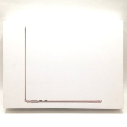 MacBook Air M2 / 13インチ / 2022(2024) / 16GB / 256GB / スターライト / ランク:A / MC7W4J/A / 【中古品管理番号:41822】