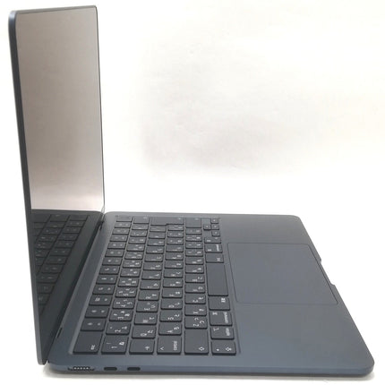 MacBook Air M2 / 13インチ / 2022(2024) / 16GB / 256GB / ミッドナイト / ランク:B / MC7X4J/A / 【中古品管理番号:41824】