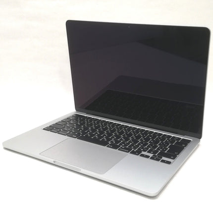 MacBook Air M2 / 13インチ / 2022(2024) / 16GB / 256GB / シルバー / ランク:A / MC7V4J/A / 【中古品管理番号:41827】
