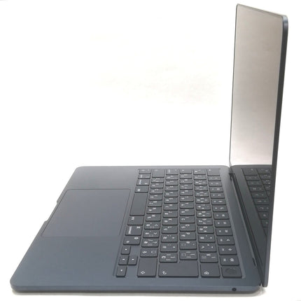 MacBook Air M2 / 13インチ / 2022 / 8GB / 256GB / ミッドナイト / ランク:B / MLY33J/A / A2681 【中古品管理番号:41867】