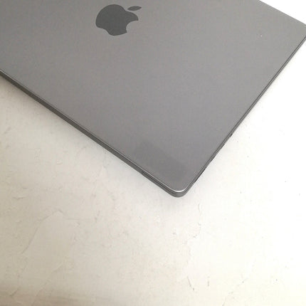 MacBook Pro M1 Pro / 14インチ / 2021 / 32GB / 1TB / スペースグレイ / ランク:C / MKGQ3J/A / 【中古品管理番号:41892】