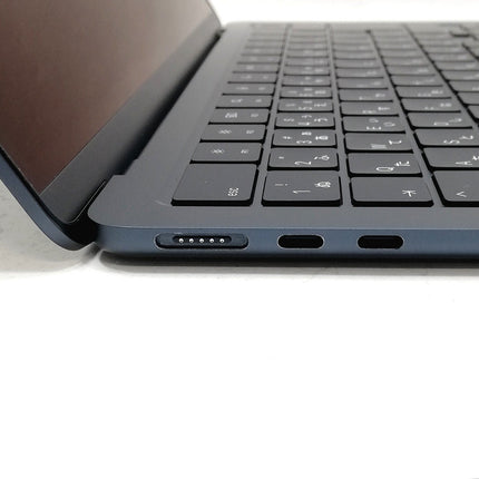 MacBook Air M4 / 13インチ / 2025 / 16GB / 256GB / ミッドナイト / ランク:B / MW123J/A / A3240 【中古品管理番号:41899】