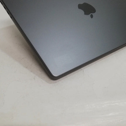 MacBook Pro M1 Pro / 14インチ / 2021 / 64GB / 1TB / スペースグレイ / ランク:C / MKGQ3J/A / 【中古品管理番号:41917】