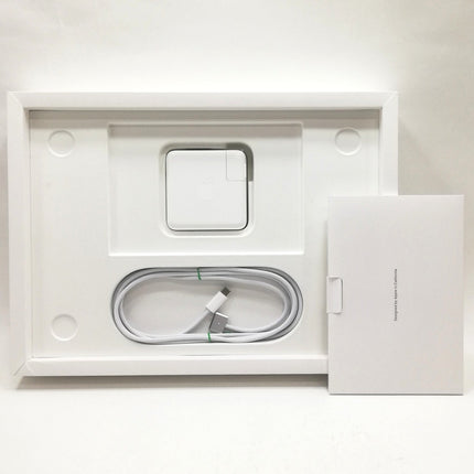 MacBook Pro M1 Pro / 14インチ / 2021 / 16GB / 512GB / スペースグレイ / ランク:C / MKGP3J/A / 【中古品管理番号:41923】