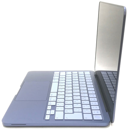 MacBookNeo A18 Pro / 13インチ / 2026 / 8GB / 512GB / インディゴ / ランク:C / MHFG4J/A / A3404 【中古品管理番号:42021】