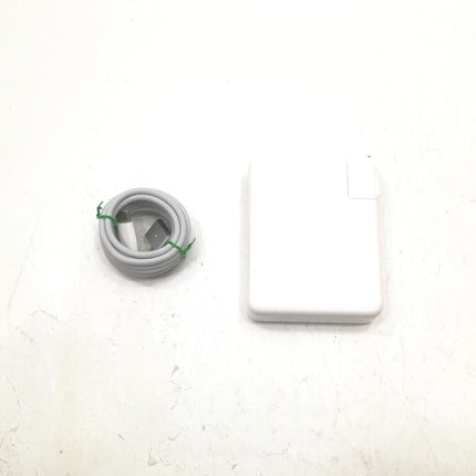MacBook Pro M1 Max / 16インチ / 2021 / 64GB / 2TB / スペースグレイ / ランク:B / MK1A3J/A / 【中古品管理番号:42022】